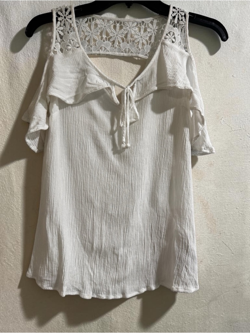 IZ Byer White Lace Cold Shoulder Top S Boho Flowy Feminine